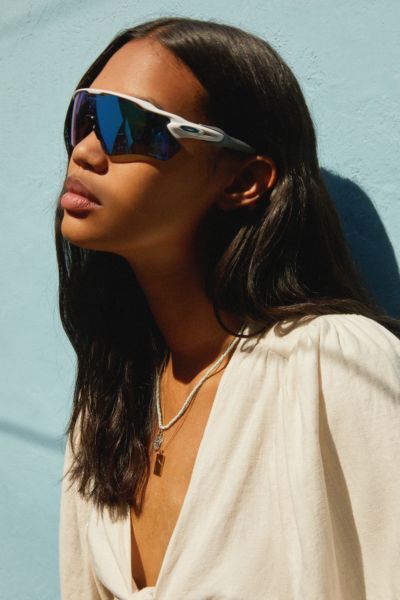 Óculos de Sol: Mais do que Estilo, Proteção Essencial