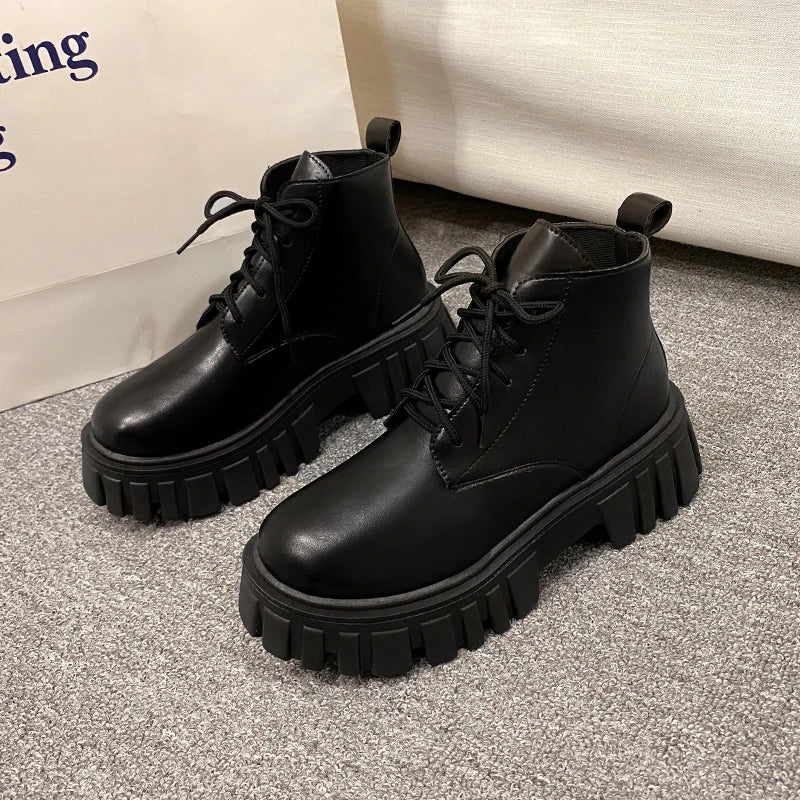 Bota Feminina Coturno Giorno